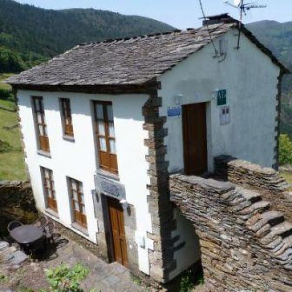 Edificio en que se encuentran los apartamentos rurales